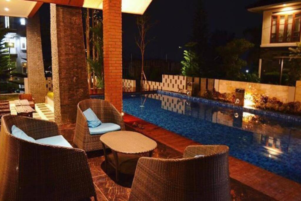 Villa Agro Kusuma Pinus R7 Batu  Exterior foto